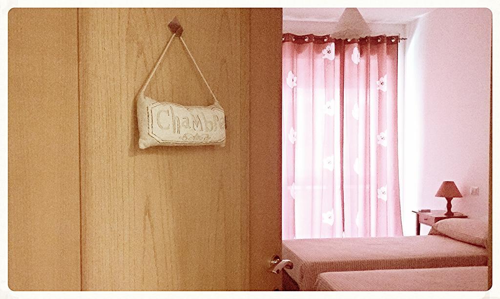 Flamingo B&B Cagliari Phòng bức ảnh