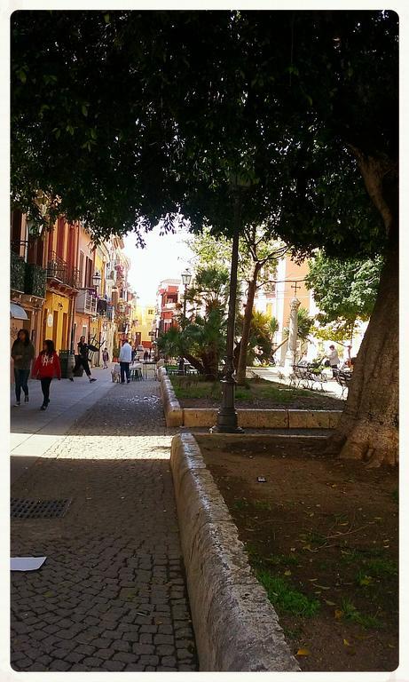 Flamingo B&B Cagliari Ngoại thất bức ảnh